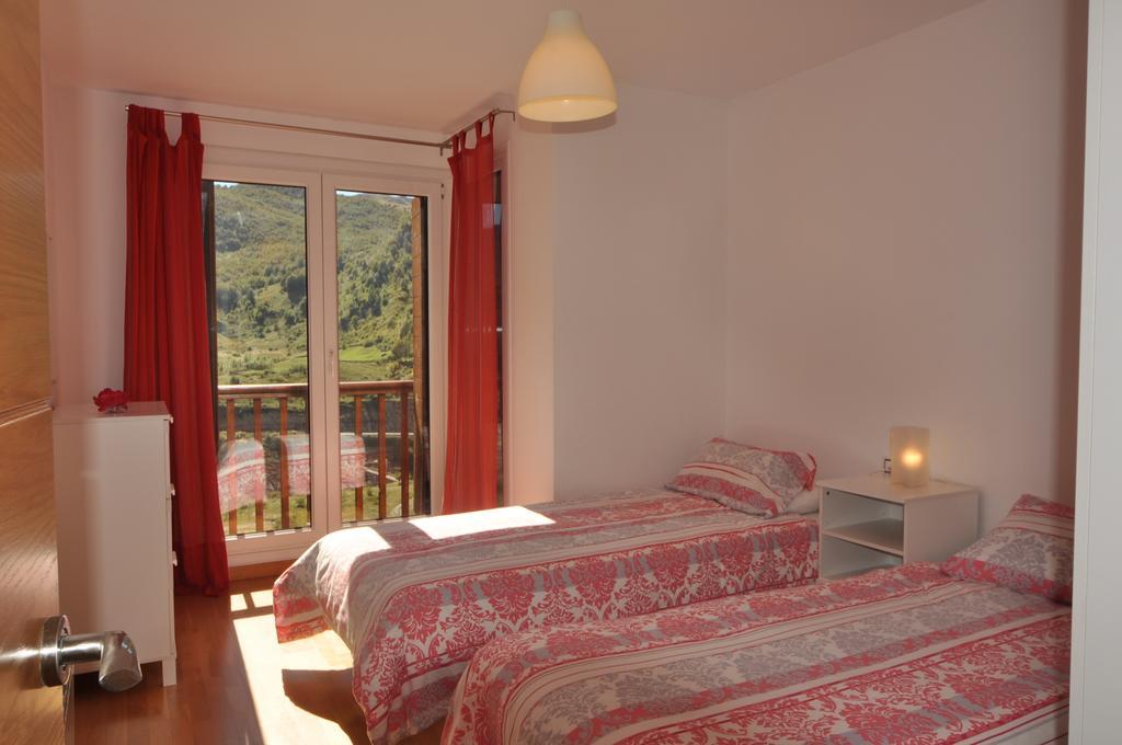Apartamentos Tirol Formigal Cameră foto